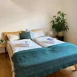 Bed & Breakfast Canow