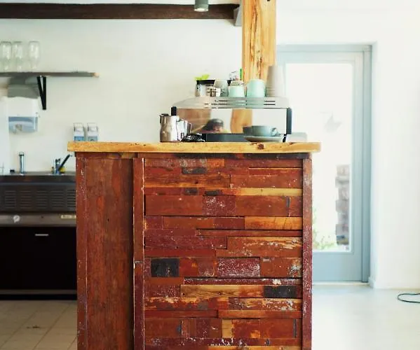 Canow Bed & Breakfast